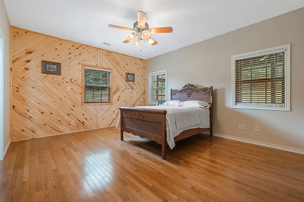 252 County Road 2110 Atlanta TX 75551