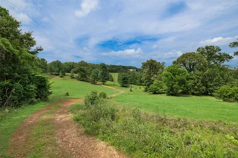 252 County Road 2110 Atlanta TX 75551