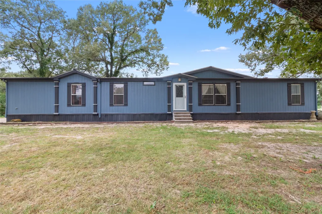 7212 County Road 2761 Buffalo TX 75831