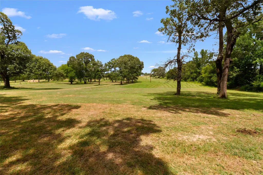 7212 County Road 2761 Buffalo TX 75831