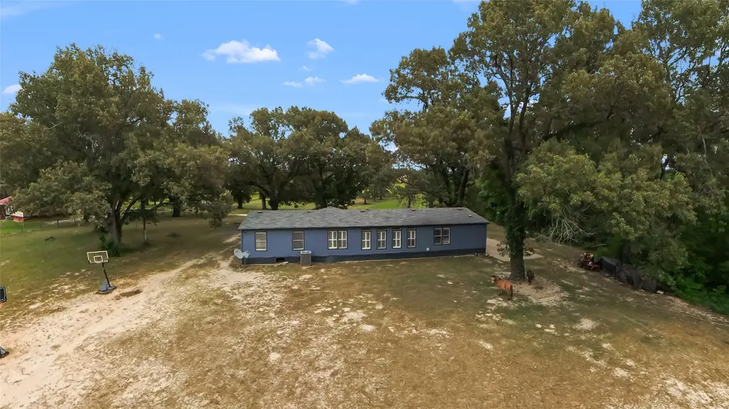 7212 County Road 2761 Buffalo TX 75831