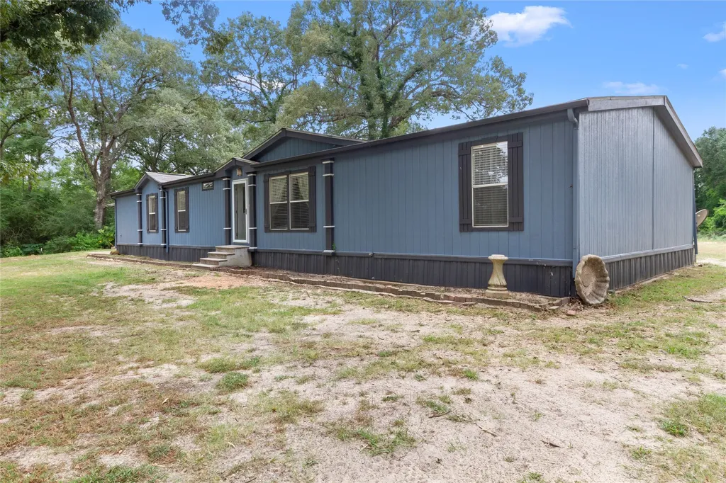7212 County Road 2761 Buffalo TX 75831