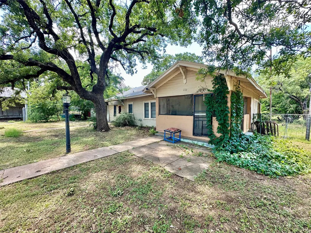 423 Strawn Road Ranger TX 76470