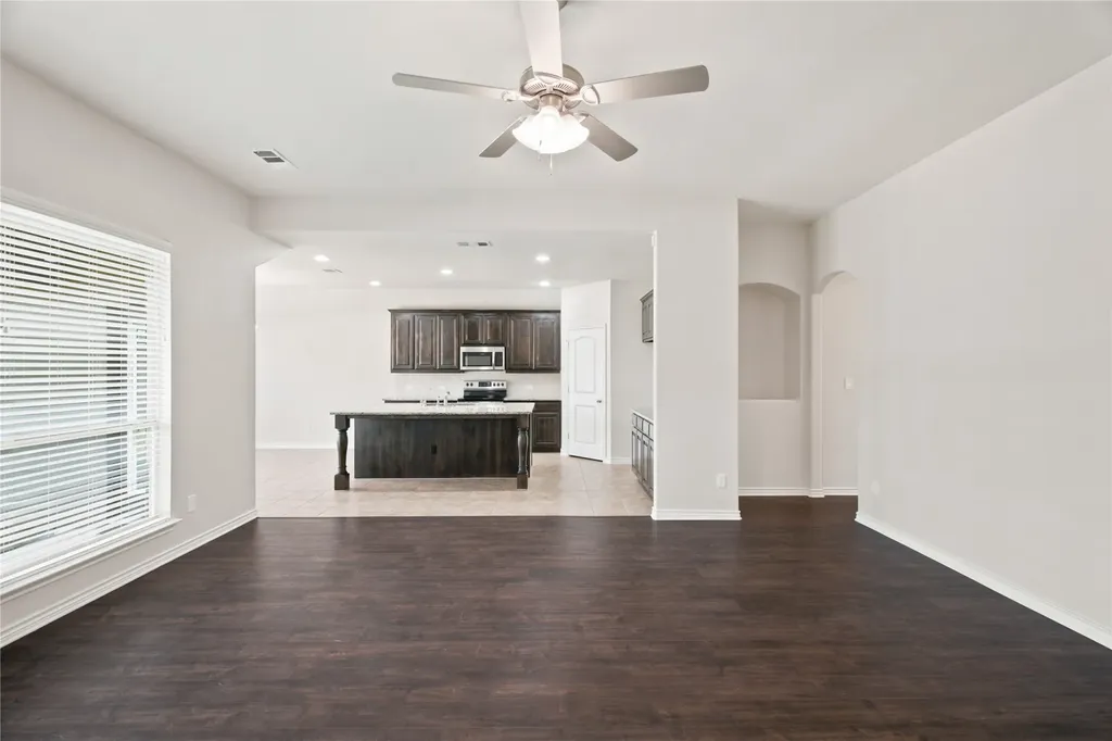217 Angelina Court Azle TX 76020