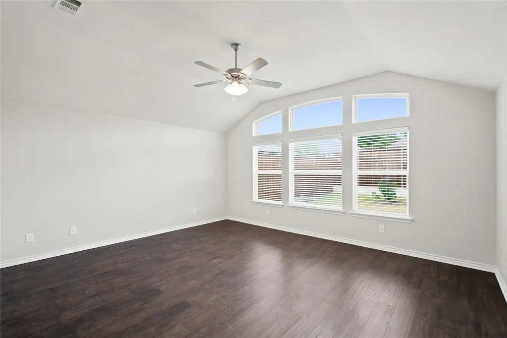 217 Angelina Court Azle TX 76020