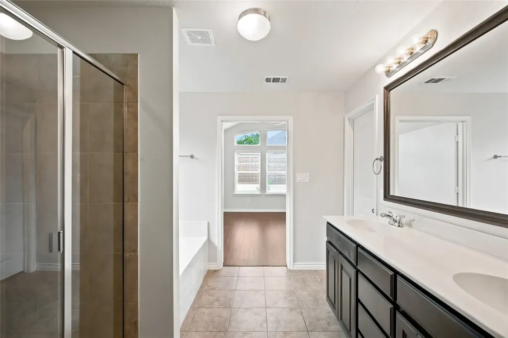 217 Angelina Court Azle TX 76020
