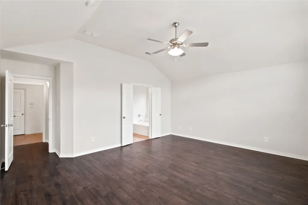 217 Angelina Court Azle TX 76020