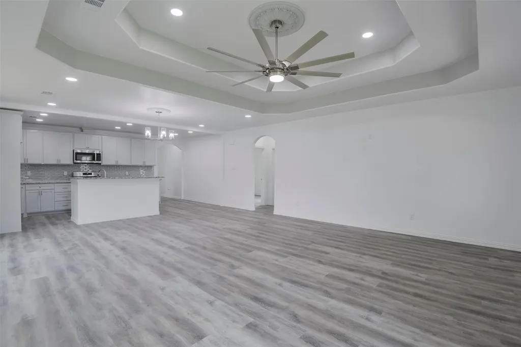 2502 S Denley Drive Dallas TX 75216