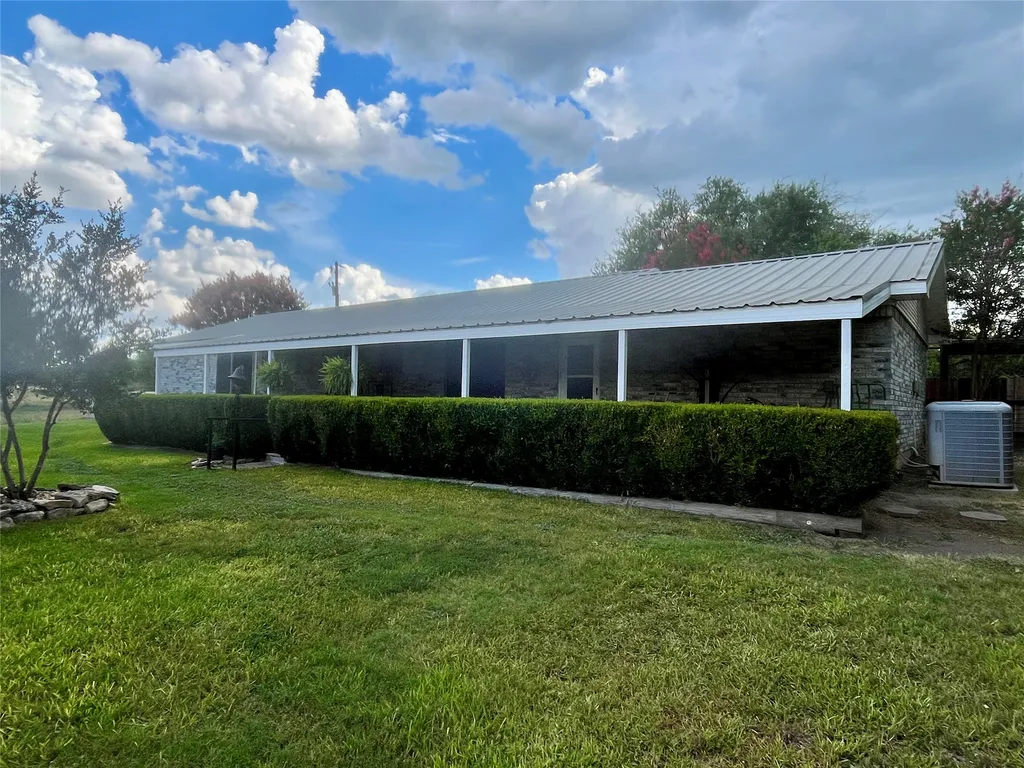 947 County Road 239 Hico TX 76457
