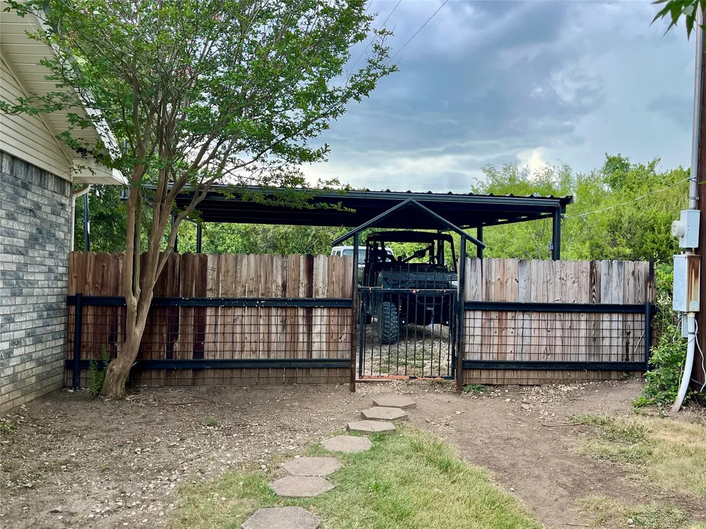 947 County Road 239 Hico TX 76457
