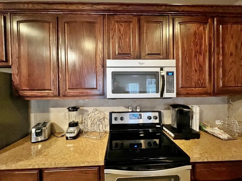 9322 Moon River Drive Arlington TX 76002