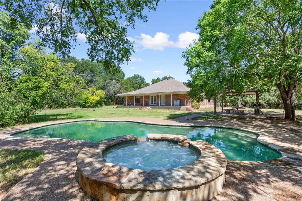 264 Emily Lane Waco TX 76708