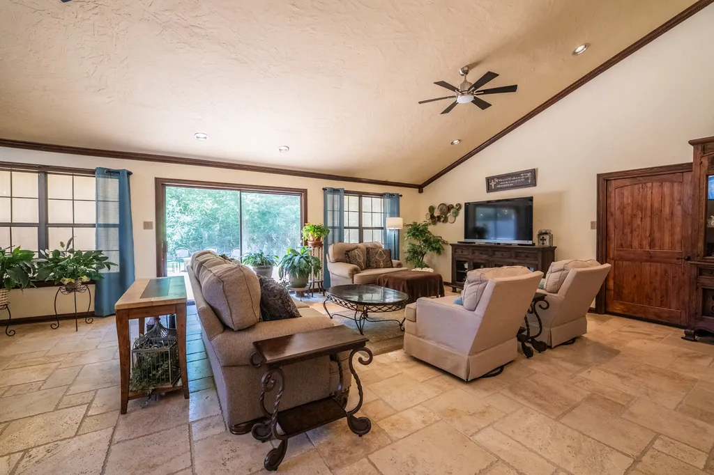 1200 Melony Drive Sulphur Springs TX 75482