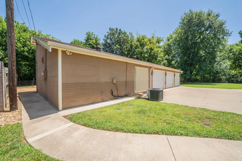 1200 Melony Drive Sulphur Springs TX 75482