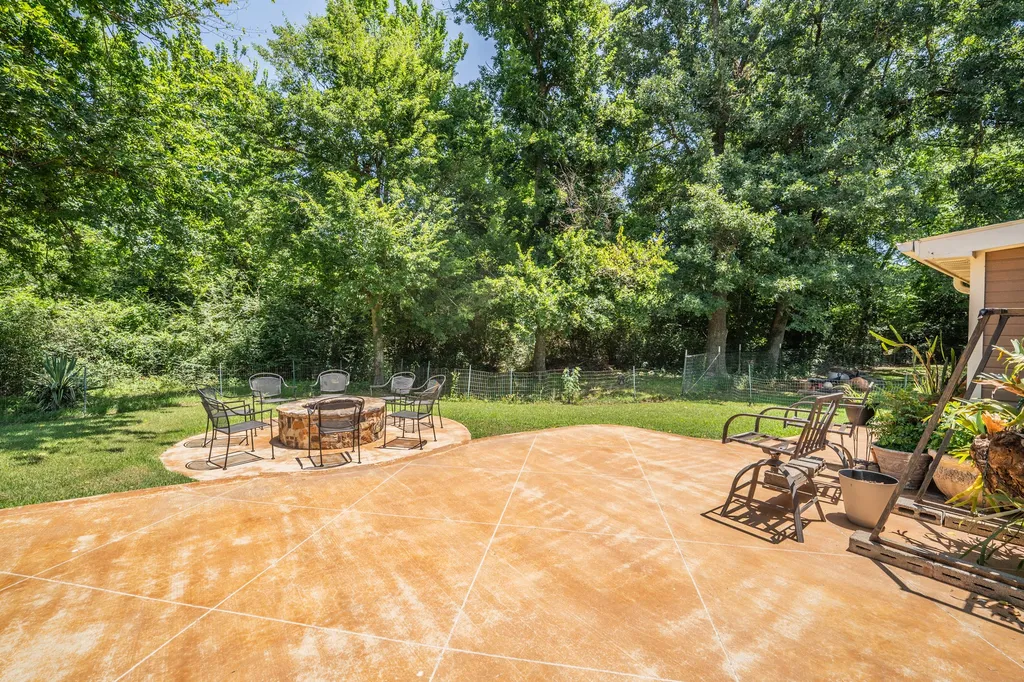 1200 Melony Drive Sulphur Springs TX 75482