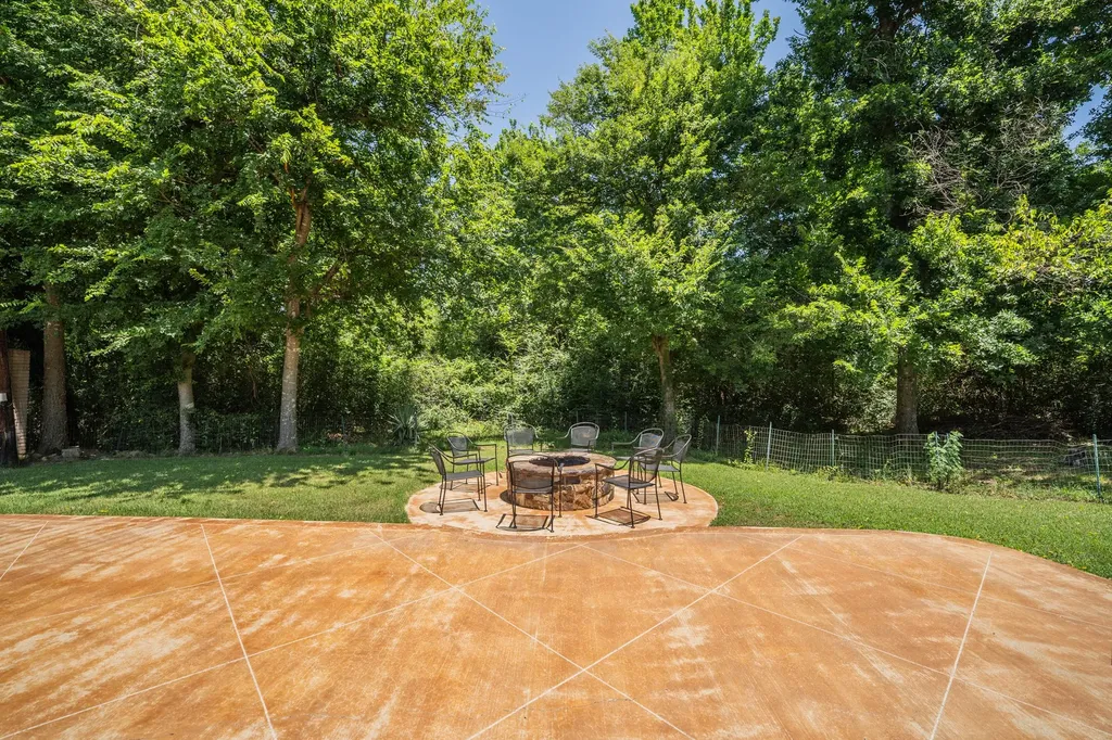 1200 Melony Drive Sulphur Springs TX 75482