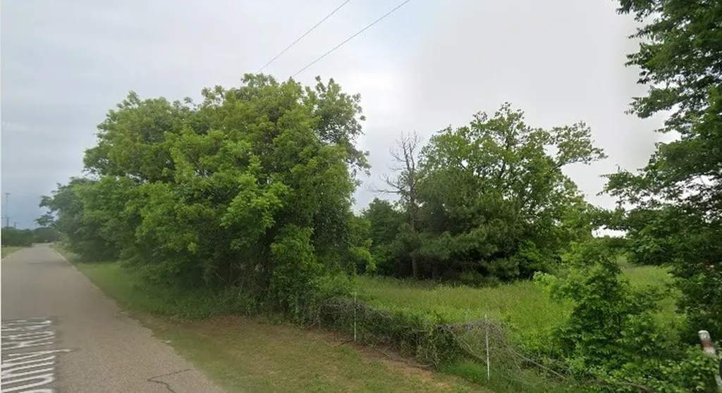 2517 County Road 425 Cleburne TX 76031