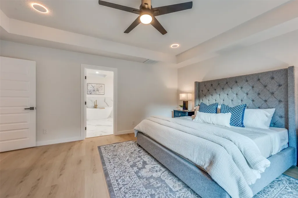 9904 Wandering Way Street Benbrook TX 76126