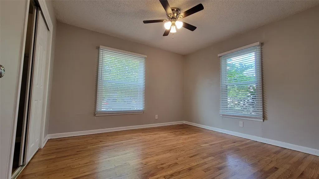 4804 Sabelle Lane Haltom City TX 76117