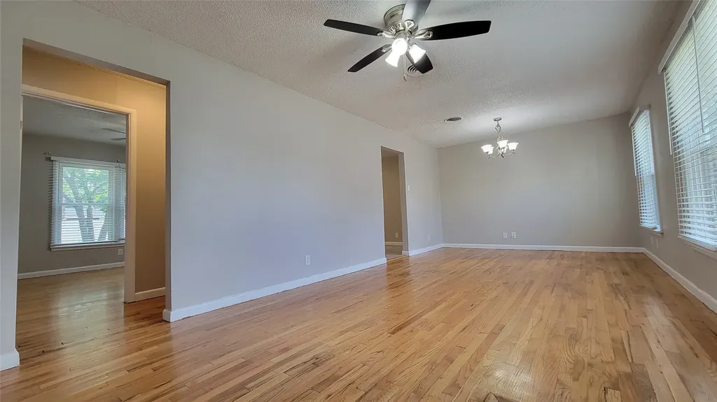 4804 Sabelle Lane Haltom City TX 76117