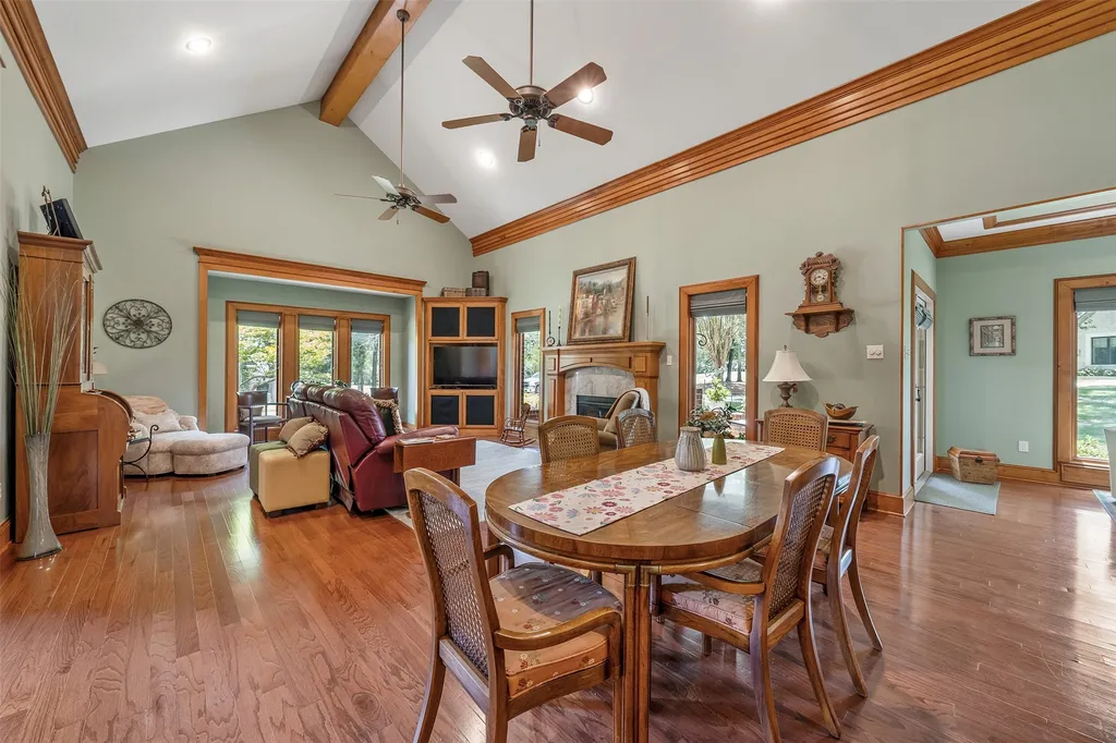100 Red Oak Bullard TX 75757