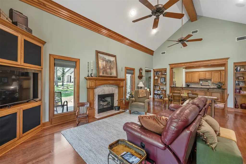 100 Red Oak Bullard TX 75757