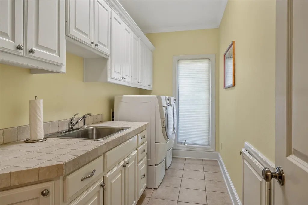 100 Red Oak Bullard TX 75757