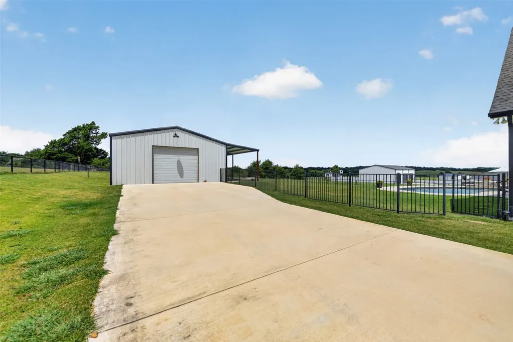 165 Quail Ridge Court Decatur TX 76234