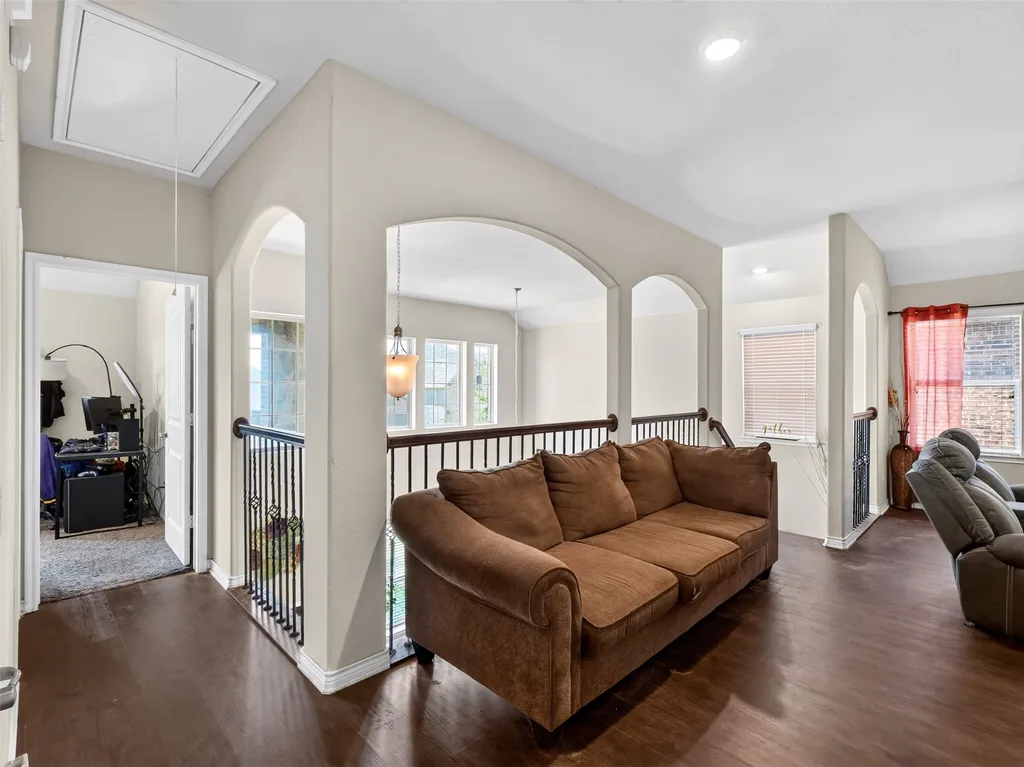 2113 Lake Hawthorne Trail Little Elm TX 75068