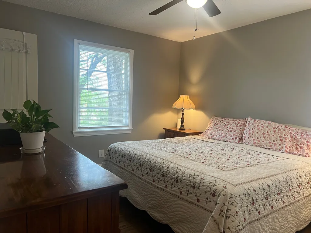 1305 Hillcrest Drive Graham TX 76450