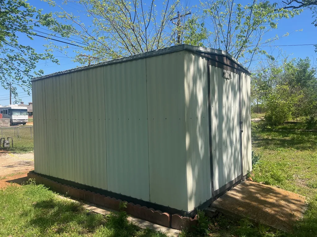 1305 Hillcrest Drive Graham TX 76450