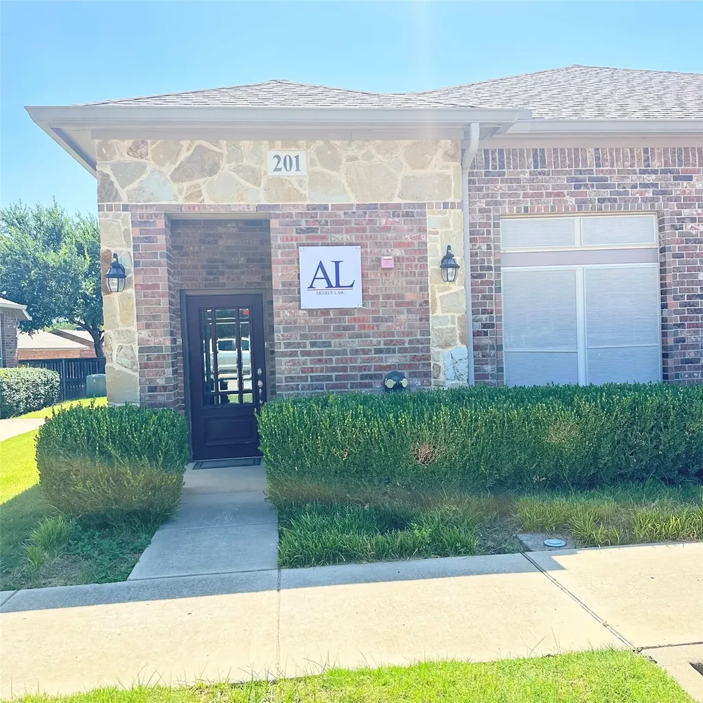 2785 Rockbrook Drive Lewisville TX 75067