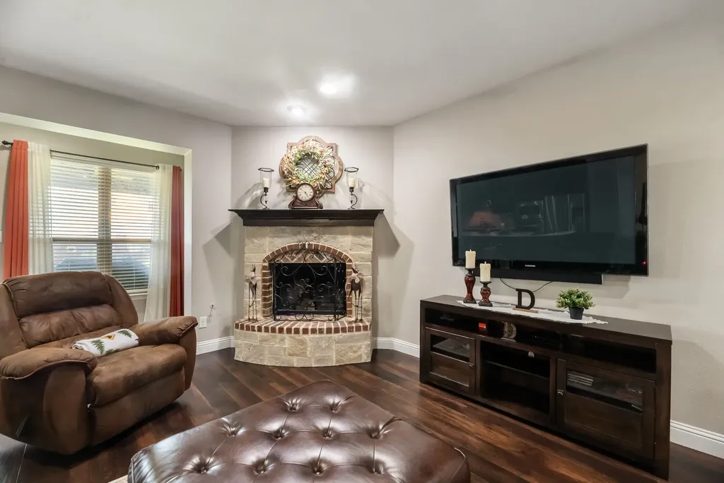 11616 Twining Branch Circle Fort Worth TX 76052