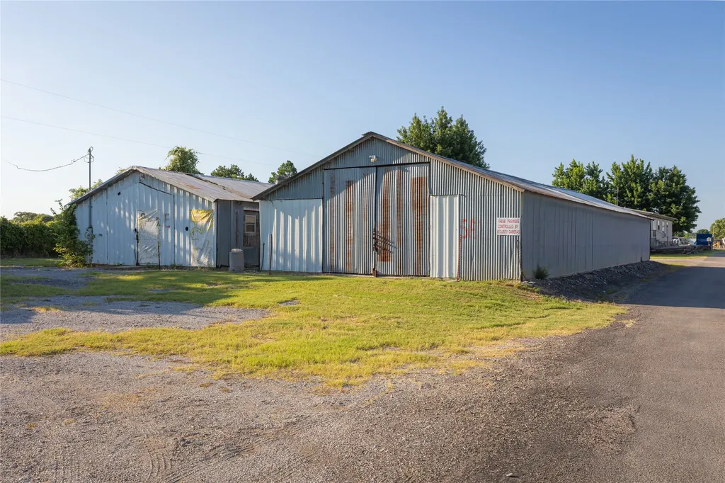 2520 E Highway 199 Springtown TX 76082