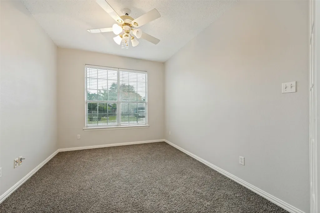 100 Bullava Court Crowley TX 76036