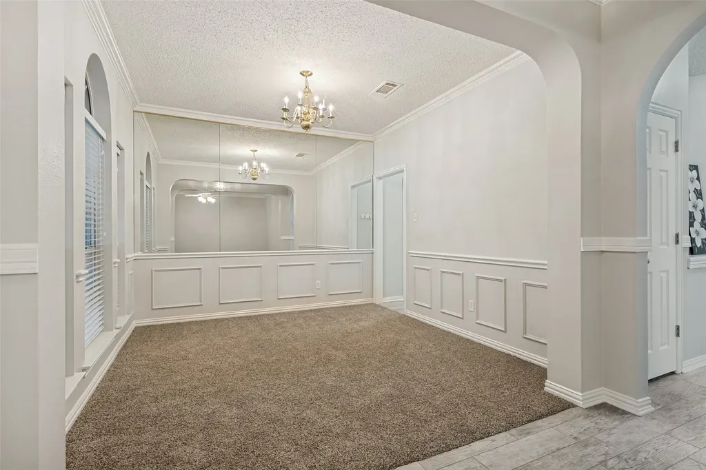 100 Bullava Court Crowley TX 76036