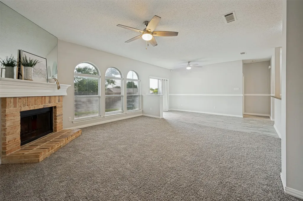 100 Bullava Court Crowley TX 76036