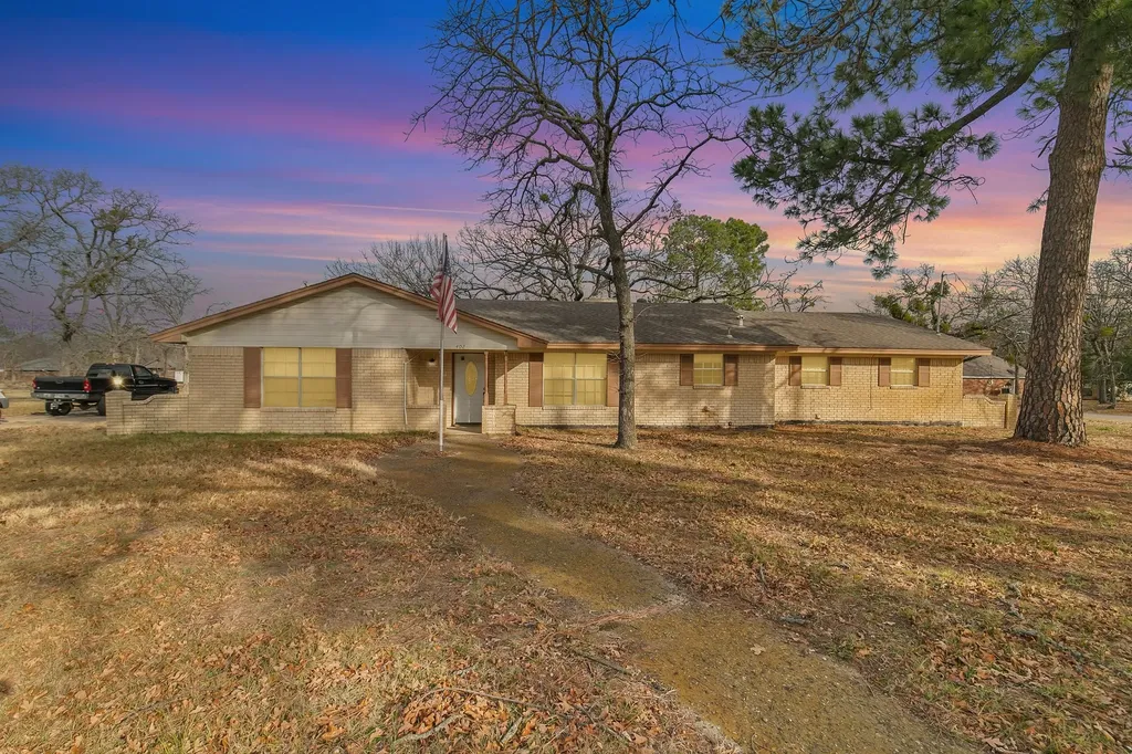 402 Baseline Road Krugerville TX 76227