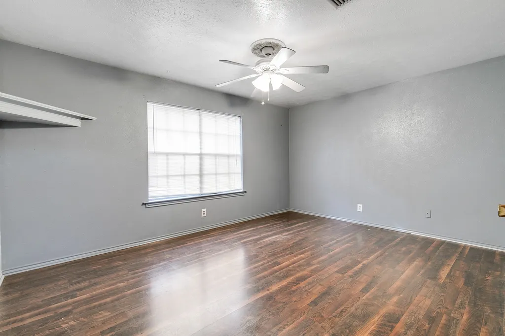 402 Baseline Road Krugerville TX 76227