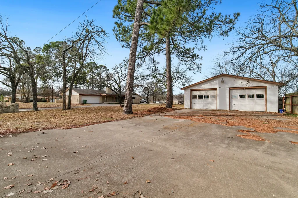 402 Baseline Road Krugerville TX 76227