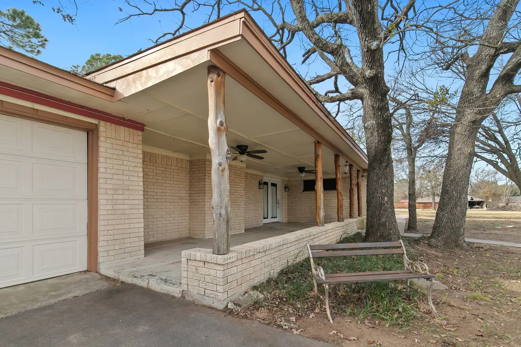 402 Baseline Road Krugerville TX 76227