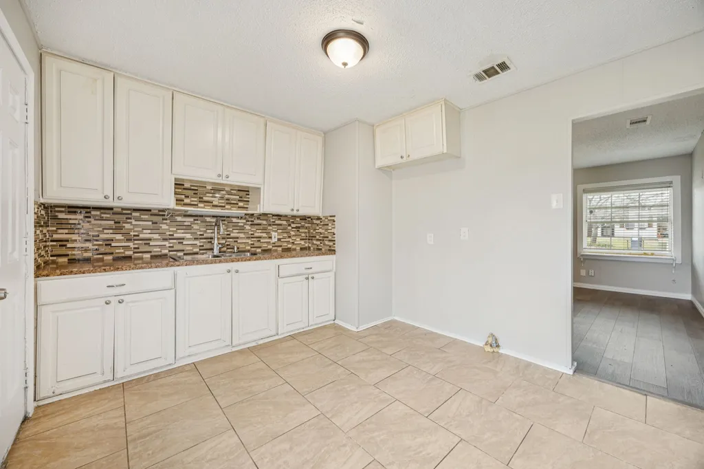 2822 Fir Park Richland Hills TX 76118