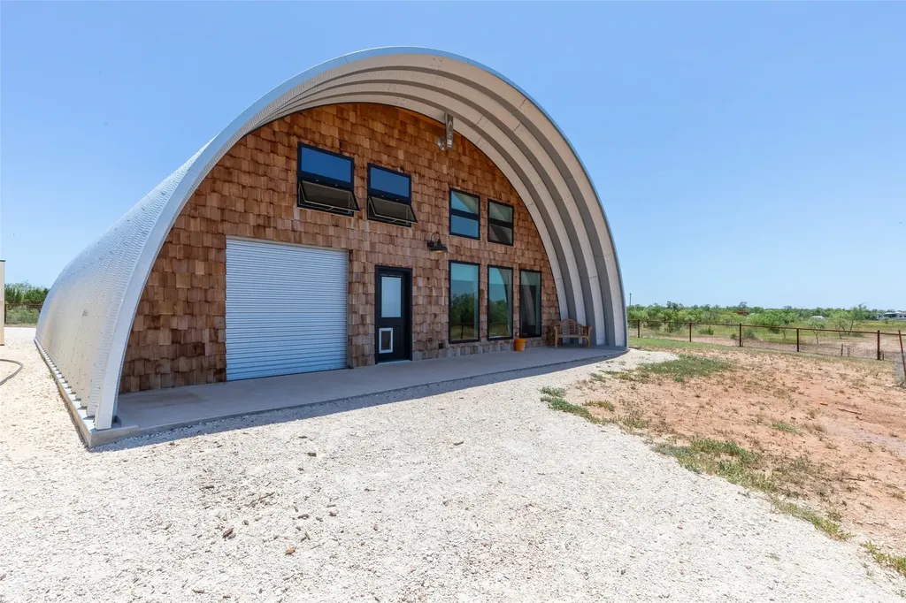 132 Anderson Road Wingate TX 79566