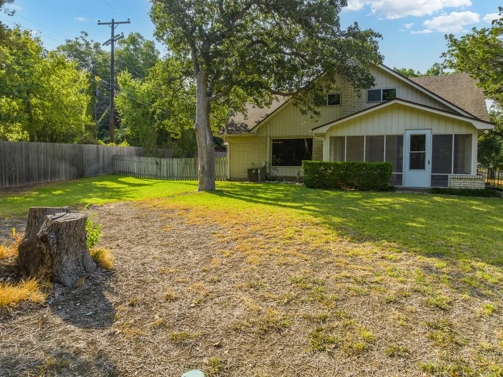 2621 Arroyo Road Waco TX 76710