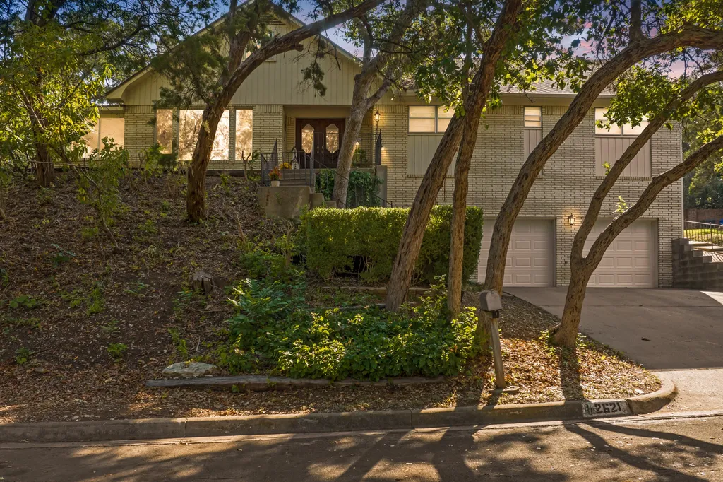 2621 Arroyo Road Waco TX 76710