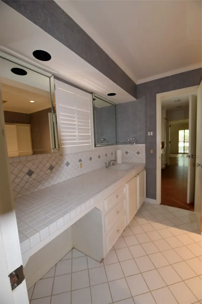 1329 S Belt Line Road Mesquite TX 75149
