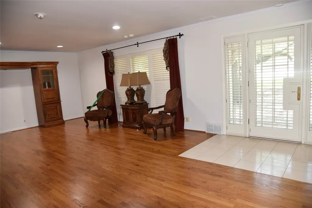 1329 S Belt Line Road Mesquite TX 75149