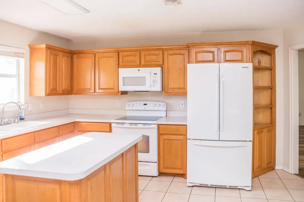 1193 County Road 318 Glen Rose TX 76043