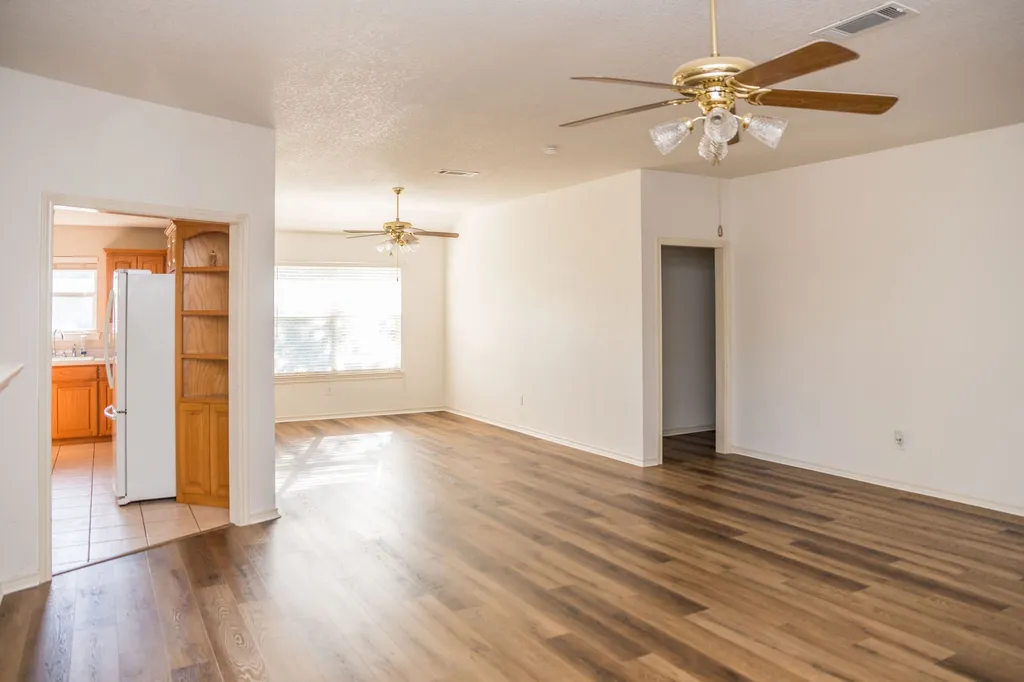 1193 County Road 318 Glen Rose TX 76043