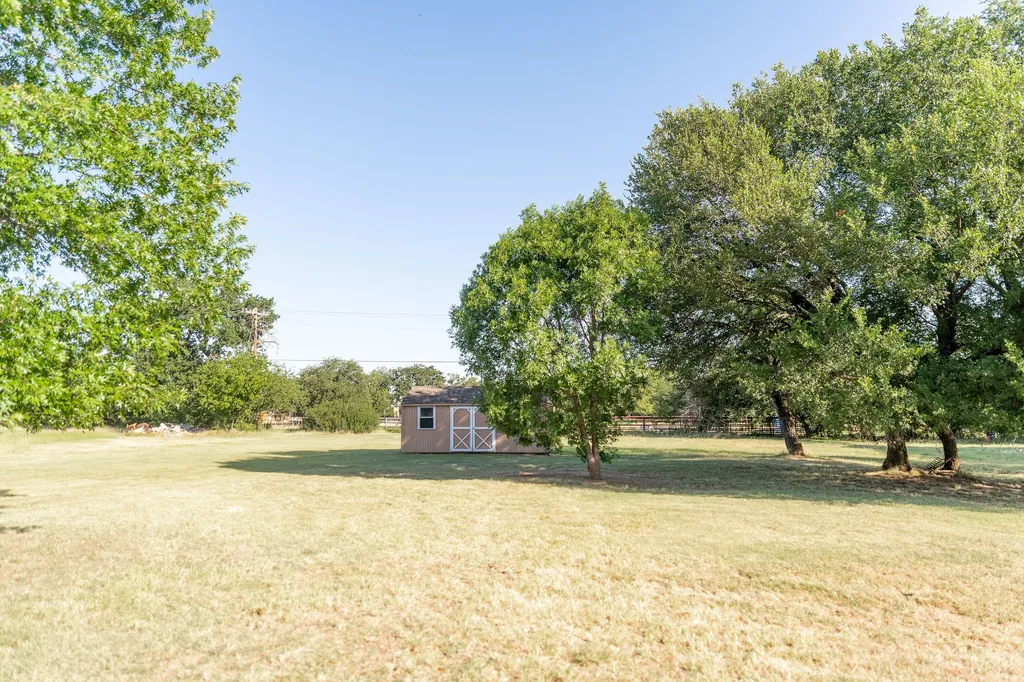 1193 County Road 318 Glen Rose TX 76043